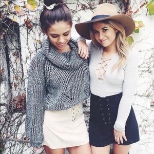 NWOT LF black turtleneck